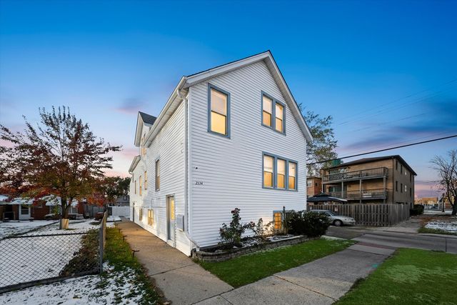 2334 N 74th Avenue 2, Elmwood Park, IL 60707