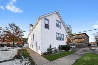 2334 N 74th Avenue 2, Elmwood Park, IL 60707