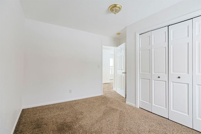 19537 Sunset Lane, South Bend, IN 46637