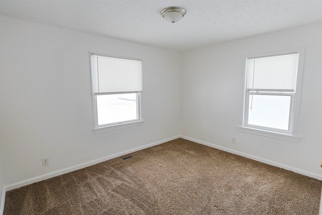 19537 Sunset Lane, South Bend, IN 46637