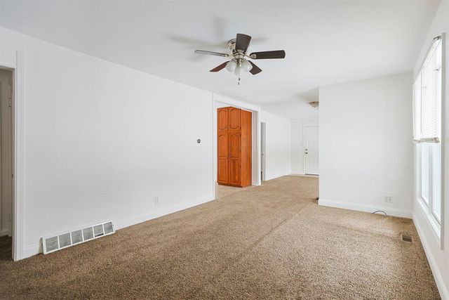 19537 Sunset Lane, South Bend, IN 46637