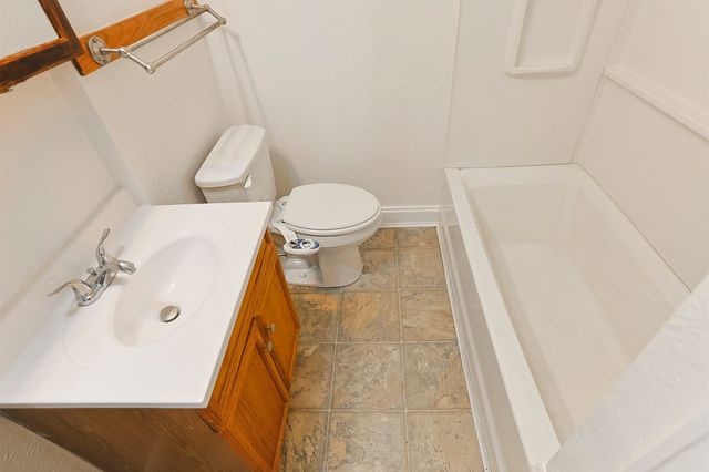 19537 Sunset Lane, South Bend, IN 46637