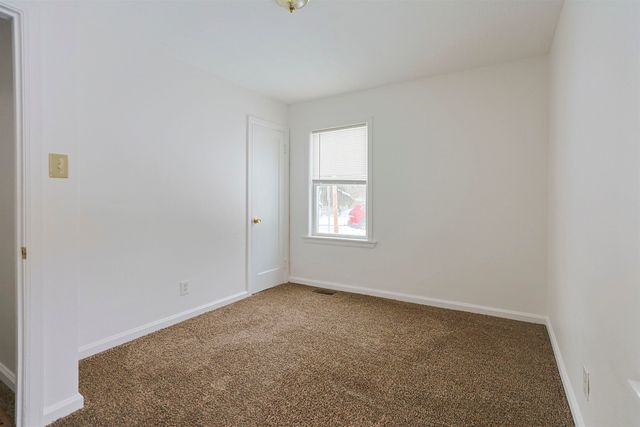 19537 Sunset Lane, South Bend, IN 46637