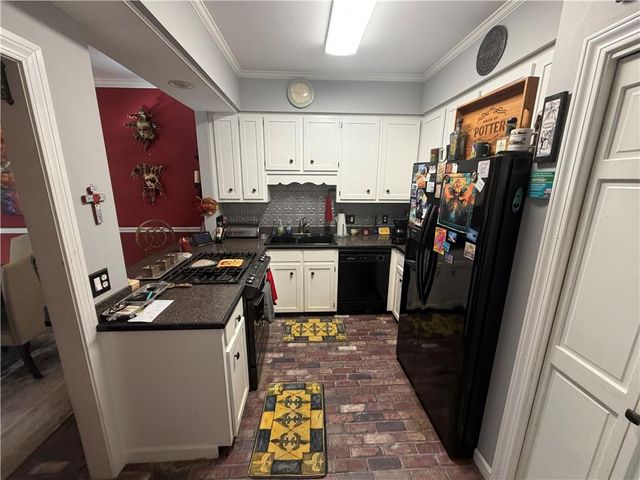 6012 Sussex Drive, Mobile, AL 36608
