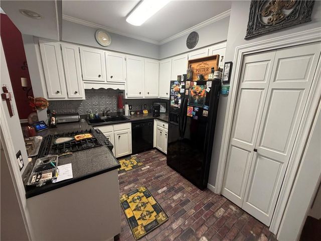 6012 Sussex Drive, Mobile, AL 36608