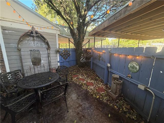 6012 Sussex Drive, Mobile, AL 36608