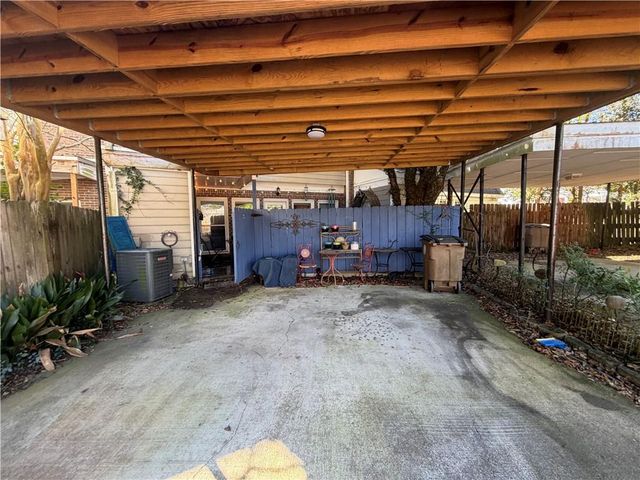 6012 Sussex Drive, Mobile, AL 36608