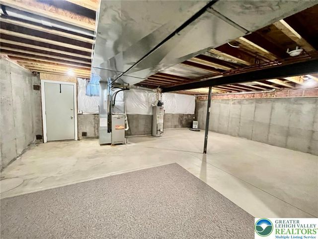 4131 Walter Road, Bethlehem Twp, PA 18020