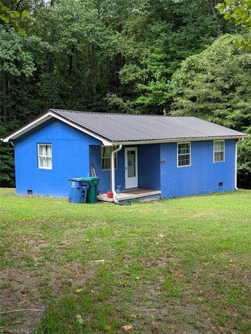 135 Redbud Road, Eden, NC 27288
