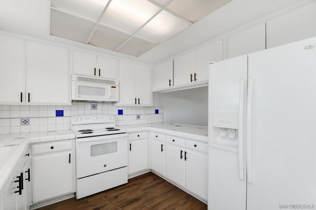 625 S Fig Street 10, Escondido, CA 92025