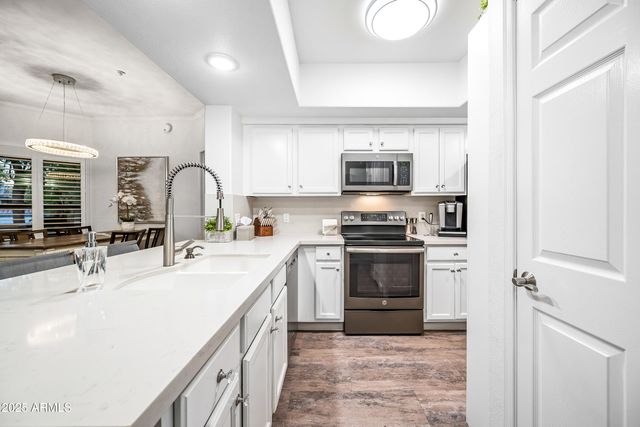 15095 N Thompson Peak Parkway 2046, Scottsdale, AZ 85260