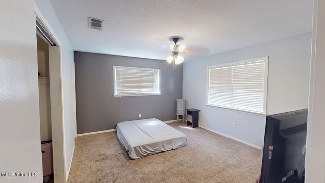 6400 Hans Road, Moss Point, MS 39562