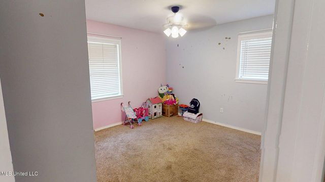 6400 Hans Road, Moss Point, MS 39562