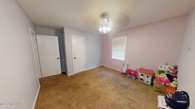 6400 Hans Road, Moss Point, MS 39562