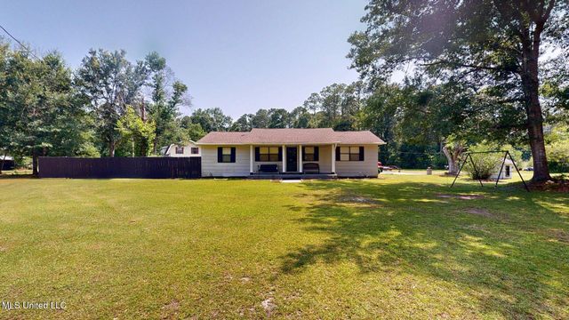 6400 Hans Road, Moss Point, MS 39562