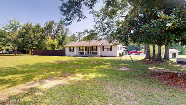 6400 Hans Road, Moss Point, MS 39562