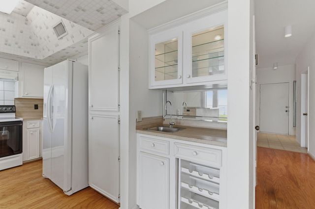 144 April Point Drive S, Conroe, TX 77356