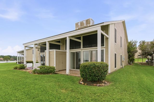 144 April Point Drive S, Conroe, TX 77356