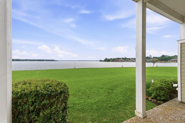 144 April Point Drive S, Conroe, TX 77356