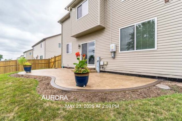 615 Camellia Avenue, Aurora, IL 60505