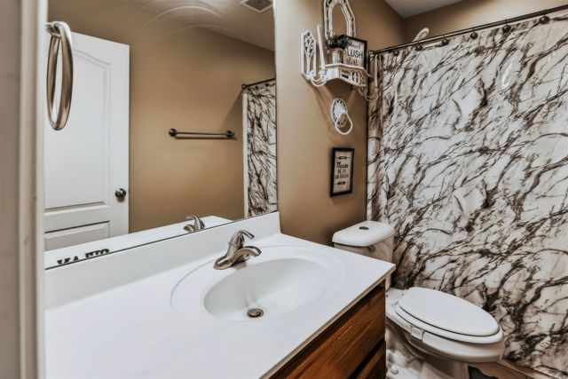 4008 Madrid Dr, Benton, AR 72015