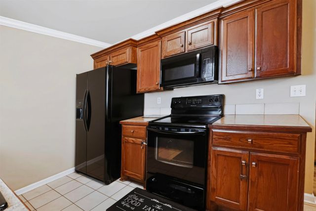 4008 Madrid Dr, Benton, AR 72015