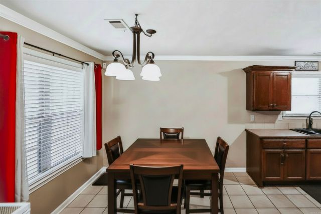 4008 Madrid Dr, Benton, AR 72015
