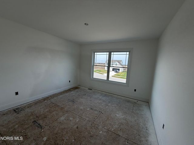 1824 Caleb Court, Waterville, OH 43566