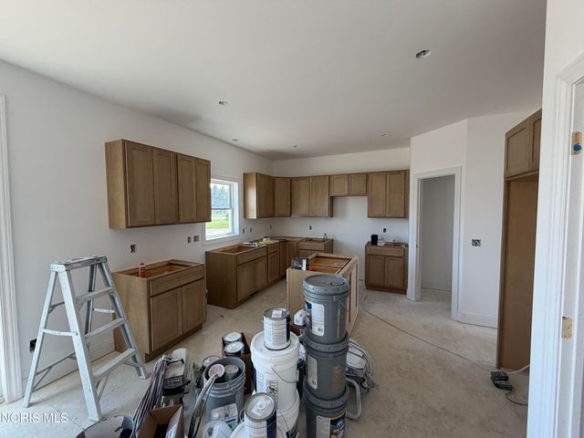 1824 Caleb Court, Waterville, OH 43566
