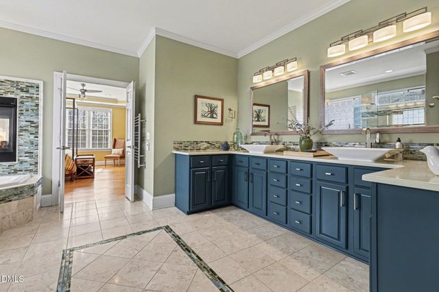 602 Presidents Walk Lane, Cary, NC 27519