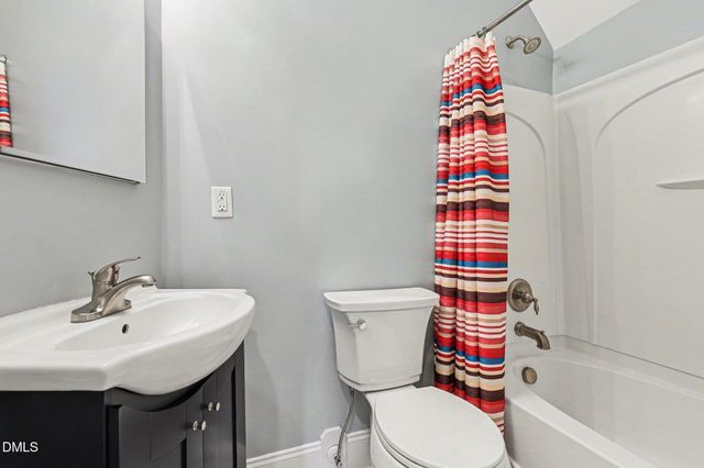 602 Presidents Walk Lane, Cary, NC 27519