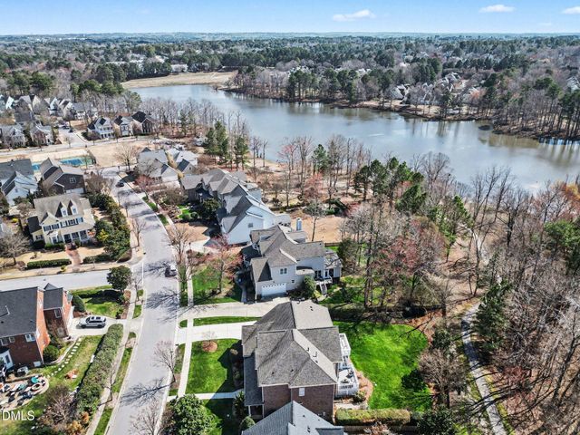 602 Presidents Walk Lane, Cary, NC 27519