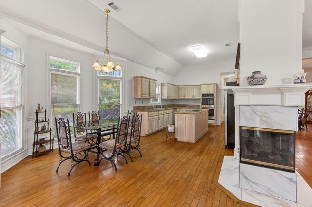 1563 QUAIL POINTE CIR W, Memphis, TN 38120