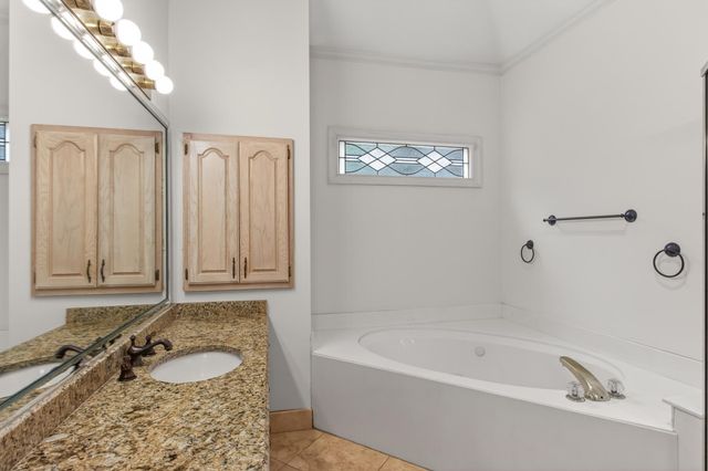 1563 QUAIL POINTE CIR W, Memphis, TN 38120