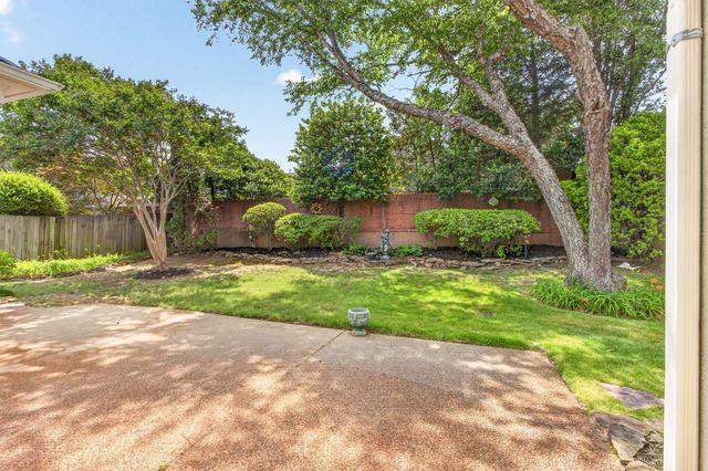 1563 QUAIL POINTE CIR W, Memphis, TN 38120