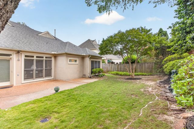 1563 QUAIL POINTE CIR W, Memphis, TN 38120