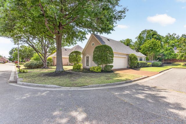 1563 QUAIL POINTE CIR W, Memphis, TN 38120