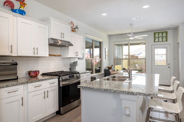 9657 Alderleaf Trail, Fort Worth, TX 76036