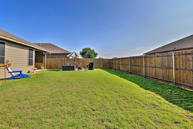 9657 Alderleaf Trail, Fort Worth, TX 76036