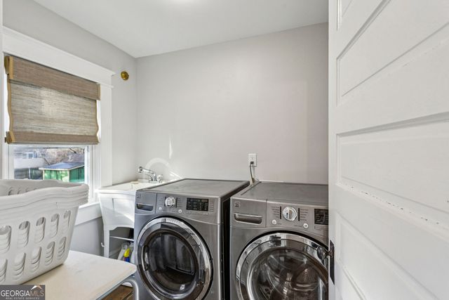 366 E Dixie Avenue SE, Marietta, GA 30060