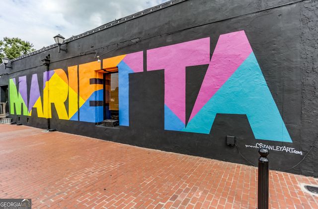 366 E Dixie Avenue SE, Marietta, GA 30060