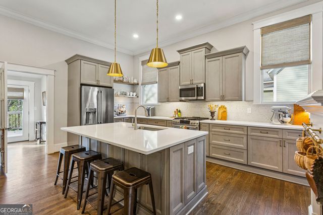 366 E Dixie Avenue SE, Marietta, GA 30060