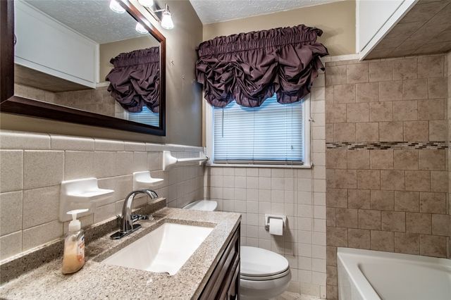 2822 Prescott St, Corpus Christi, TX 78404