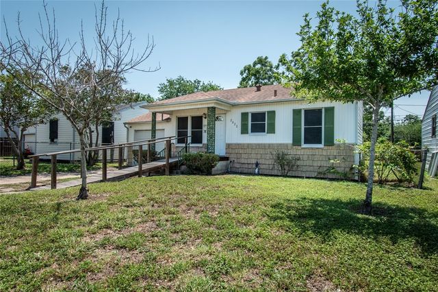 2822 Prescott St, Corpus Christi, TX 78404