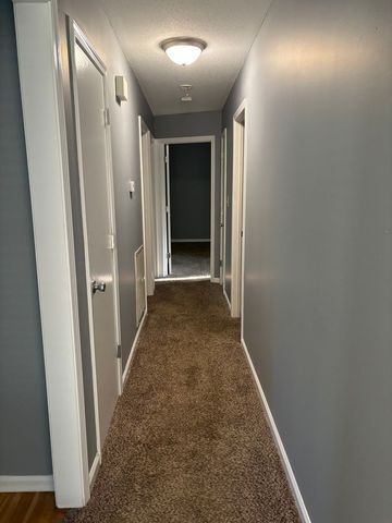 171 W Regent Dr, Clarksville, TN 37043