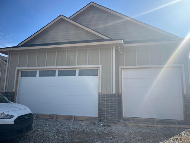 4997 N Emerald, Maize, KS 67101