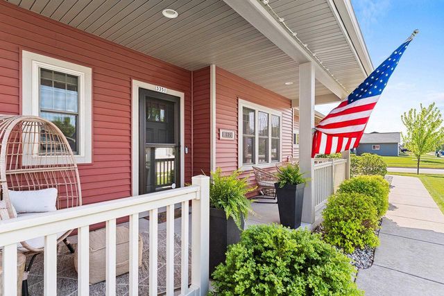 3351 MOCKINGBIRD WAY, Oshkosh, WI 54901