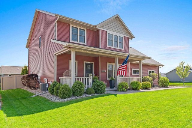 3351 MOCKINGBIRD WAY, Oshkosh, WI 54901