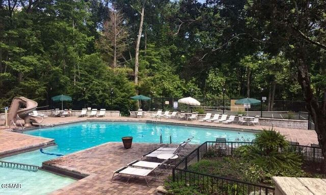 2033 Luzerne Drive, Gatlinburg, TN 37738