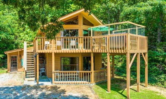 2033 Luzerne Drive, Gatlinburg, TN 37738